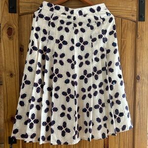 Tory Burch skirt, size 6.